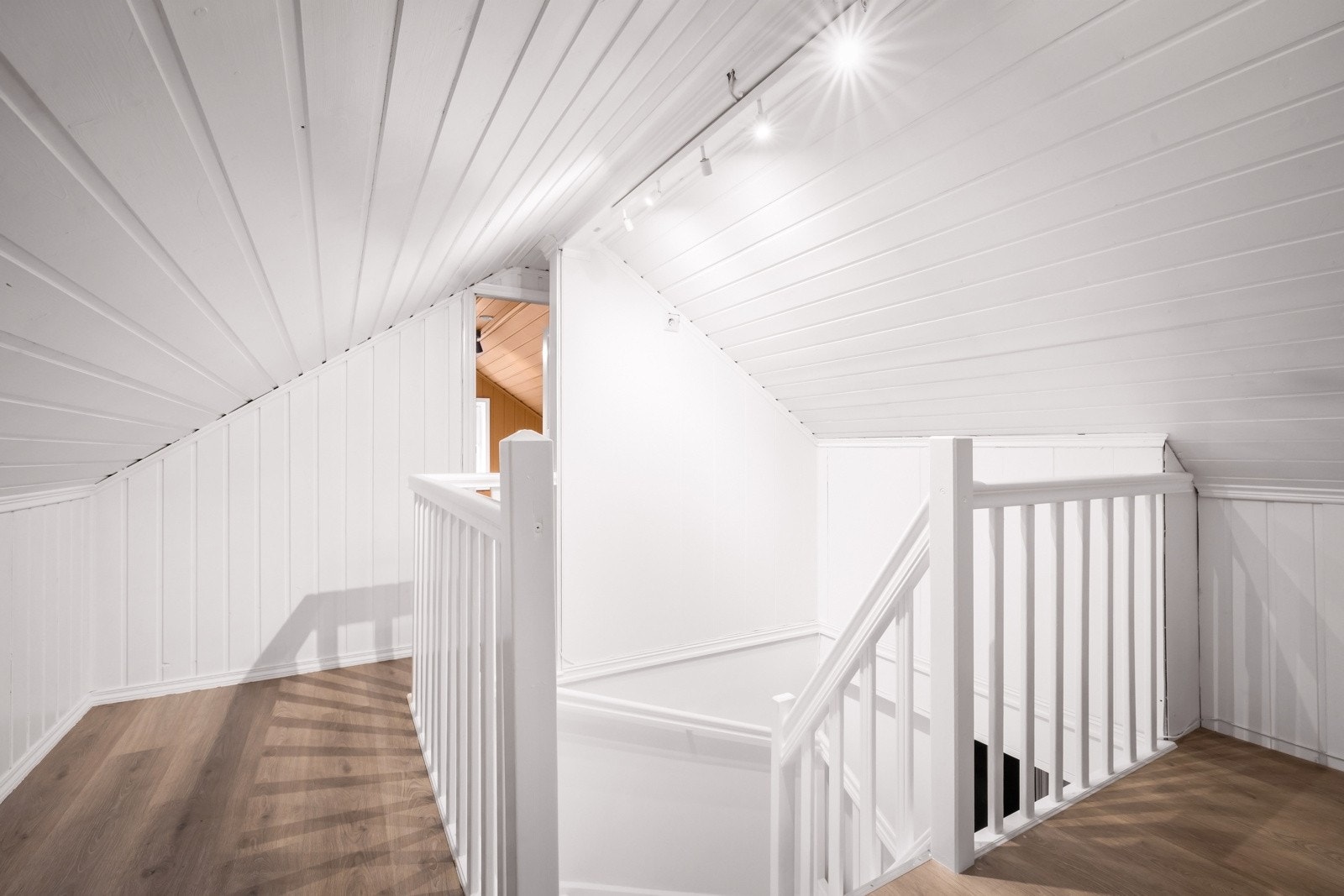 - Loftet har en total gulvflate på 32 kvm - Galleribilde