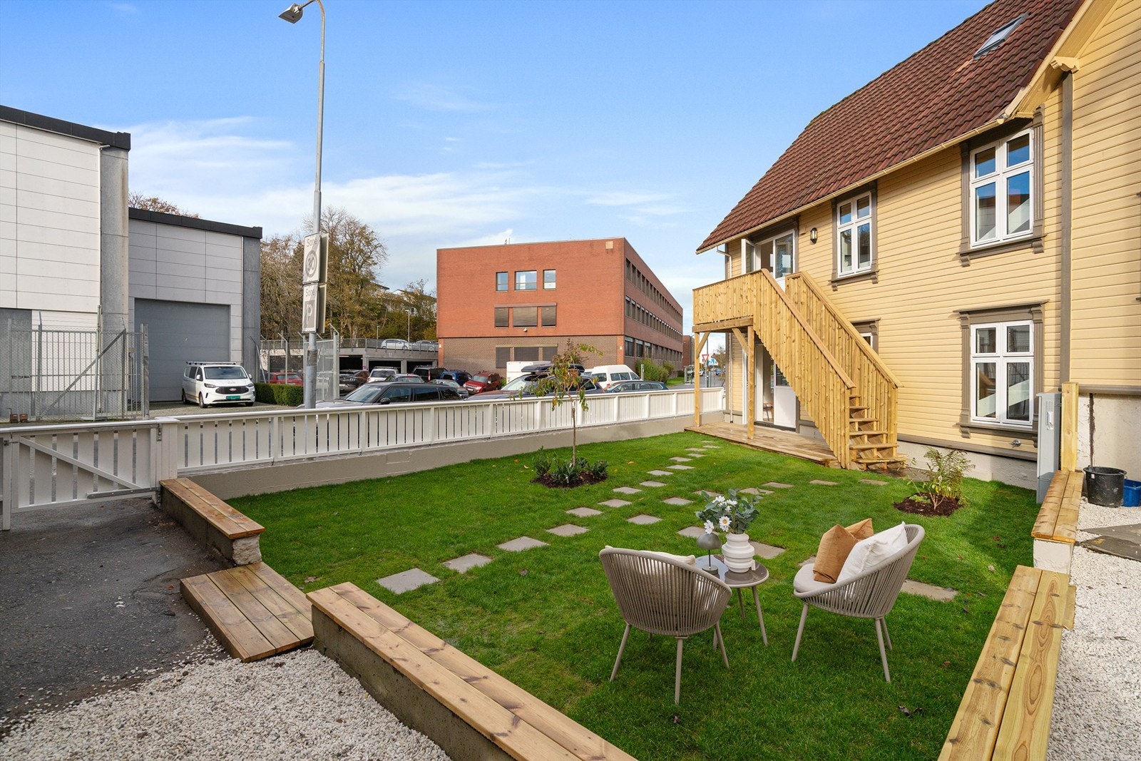 Felles fint opparbeidet uteområde Galleribilde