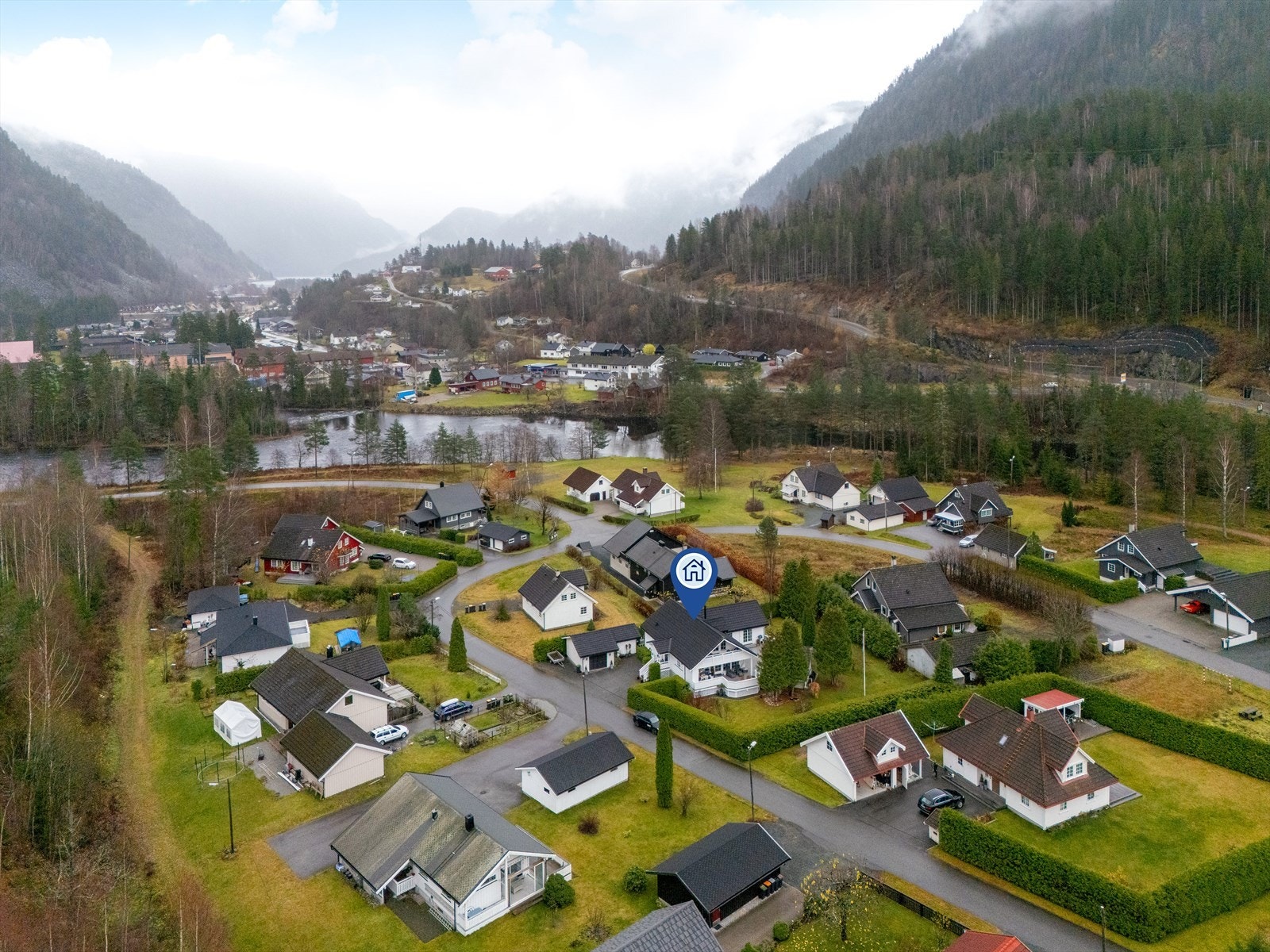 "Huvestadodden" som det blir kalt på folkemunne er et etablert byggefelt fra midten av 80-tallet. Galleribilde