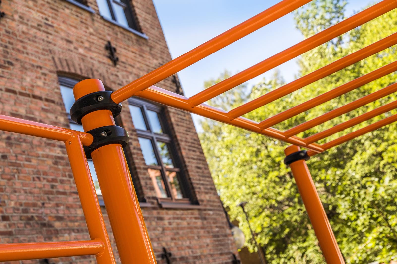 Bakgården har også en trengingspark til disposisjon Galleribilde