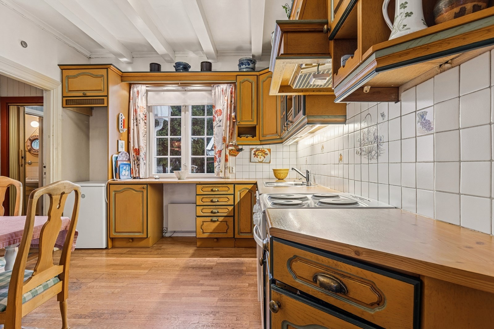 Her er det god plass til en innholdsrik og moderne kjøkkeninnredning. Galleribilde