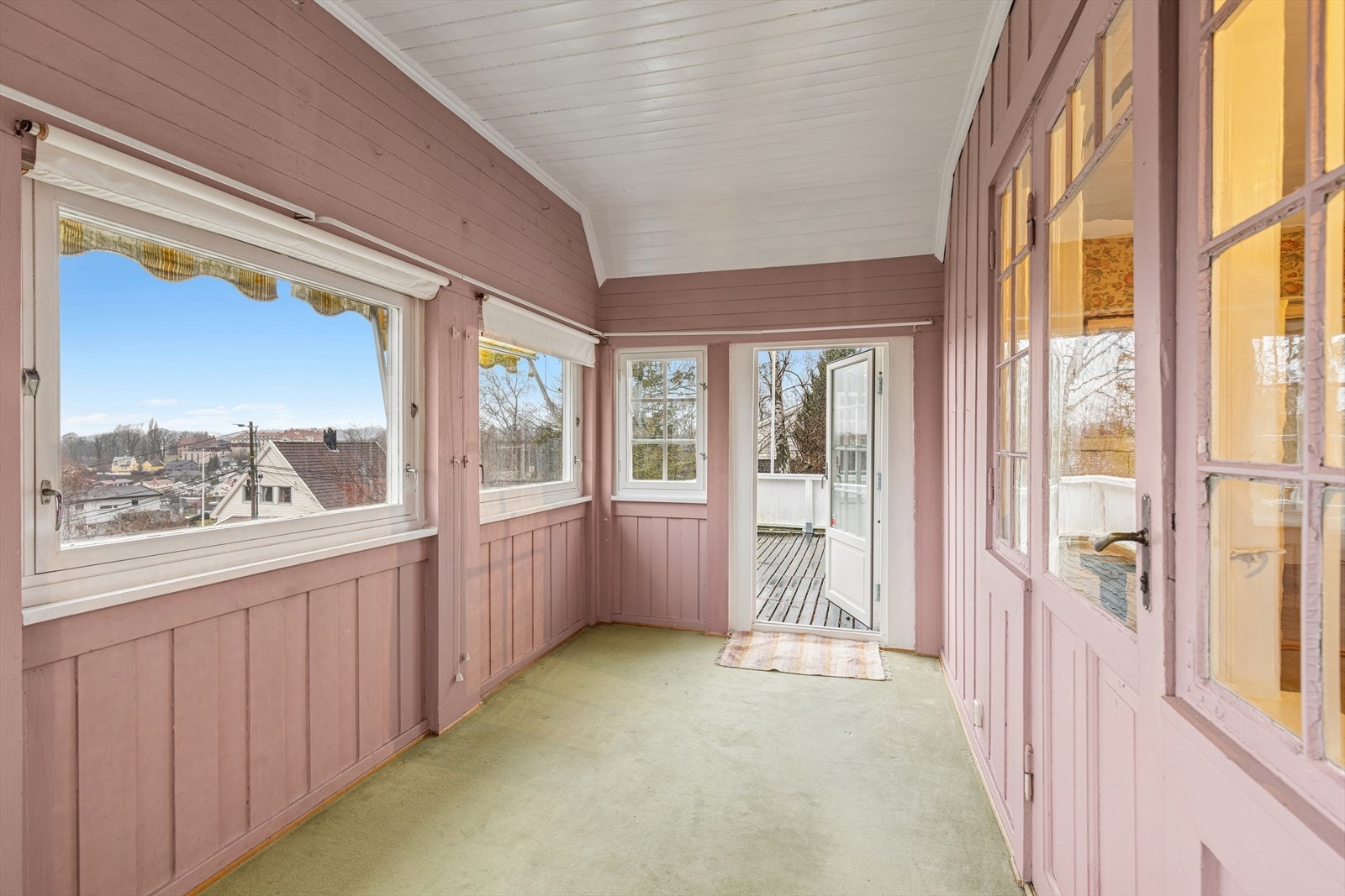 Utenfor stuen i andre etasje har du også en hyggelig vinterhage. Galleribilde