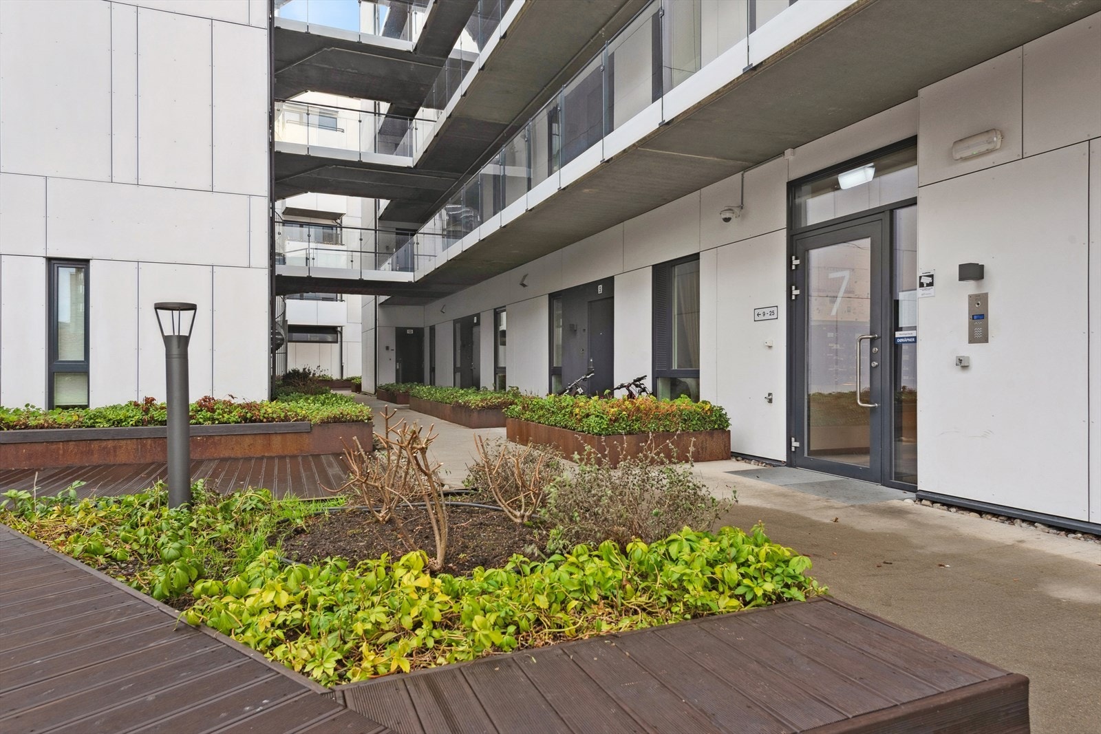 Drømmeboligen ligger i et veldrevet og solid boligsameie. Galleribilde