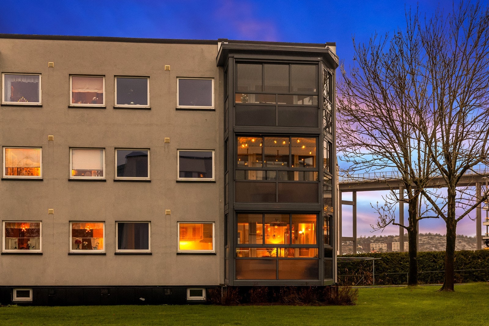 Bygningen har vedlikeholdsvennlige PVC-vinduer med 2-lags glass. Galleribilde