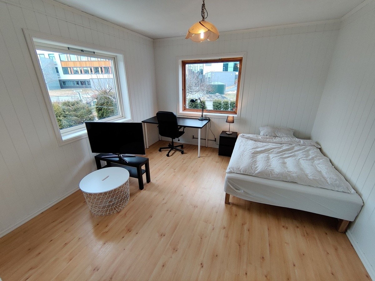 Soverom 3 - Her er det også en sofa Galleribilde