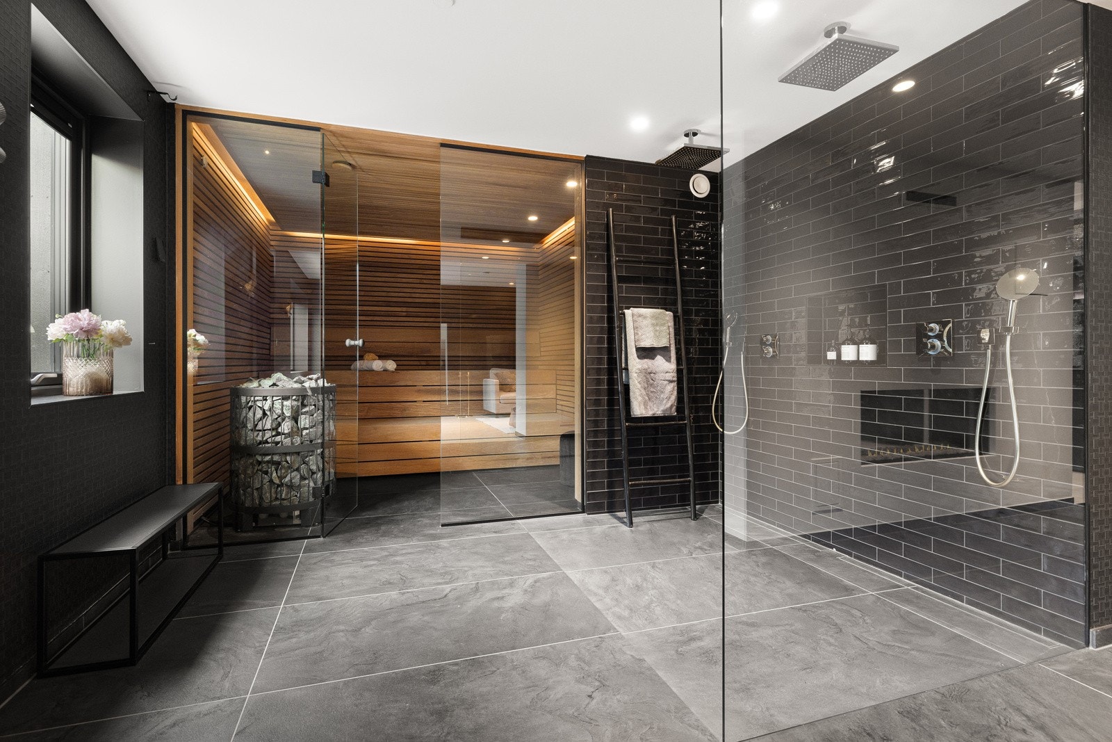 Egen spaavdeling. Galleribilde