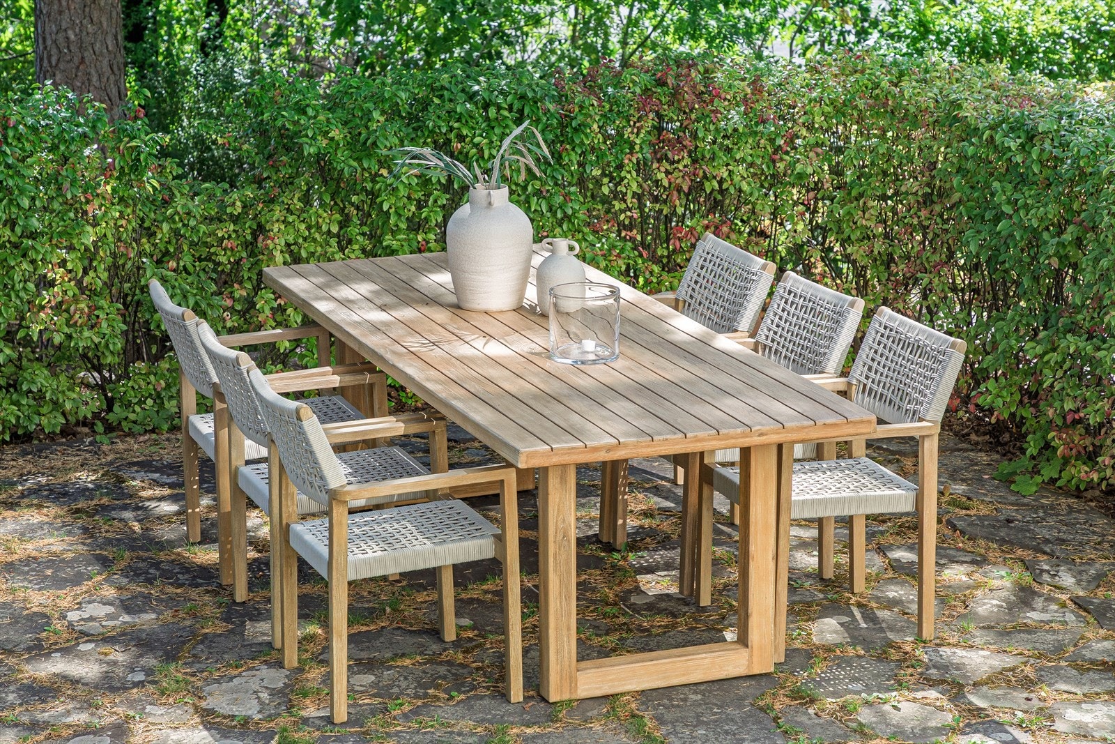 På den store terrassen kan du samle hele familien og venner til hyggelige sammenkomster. Galleribilde