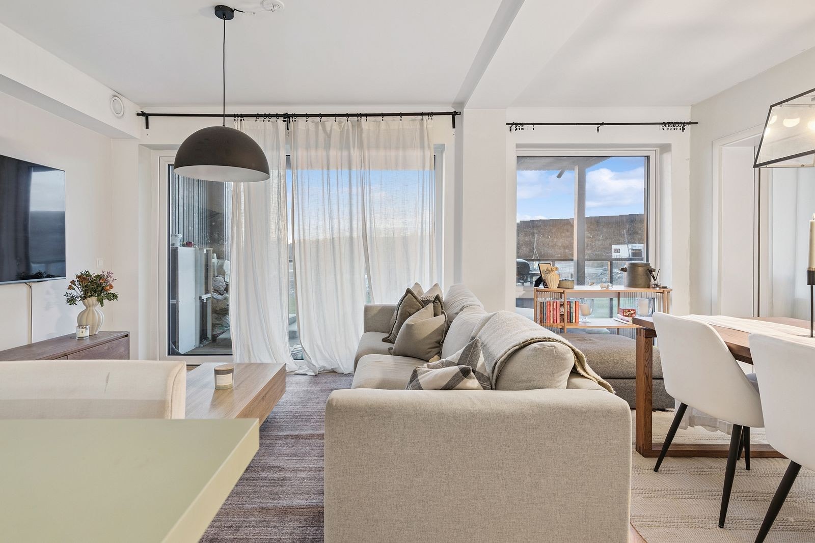 Stue/spisestue Galleribilde