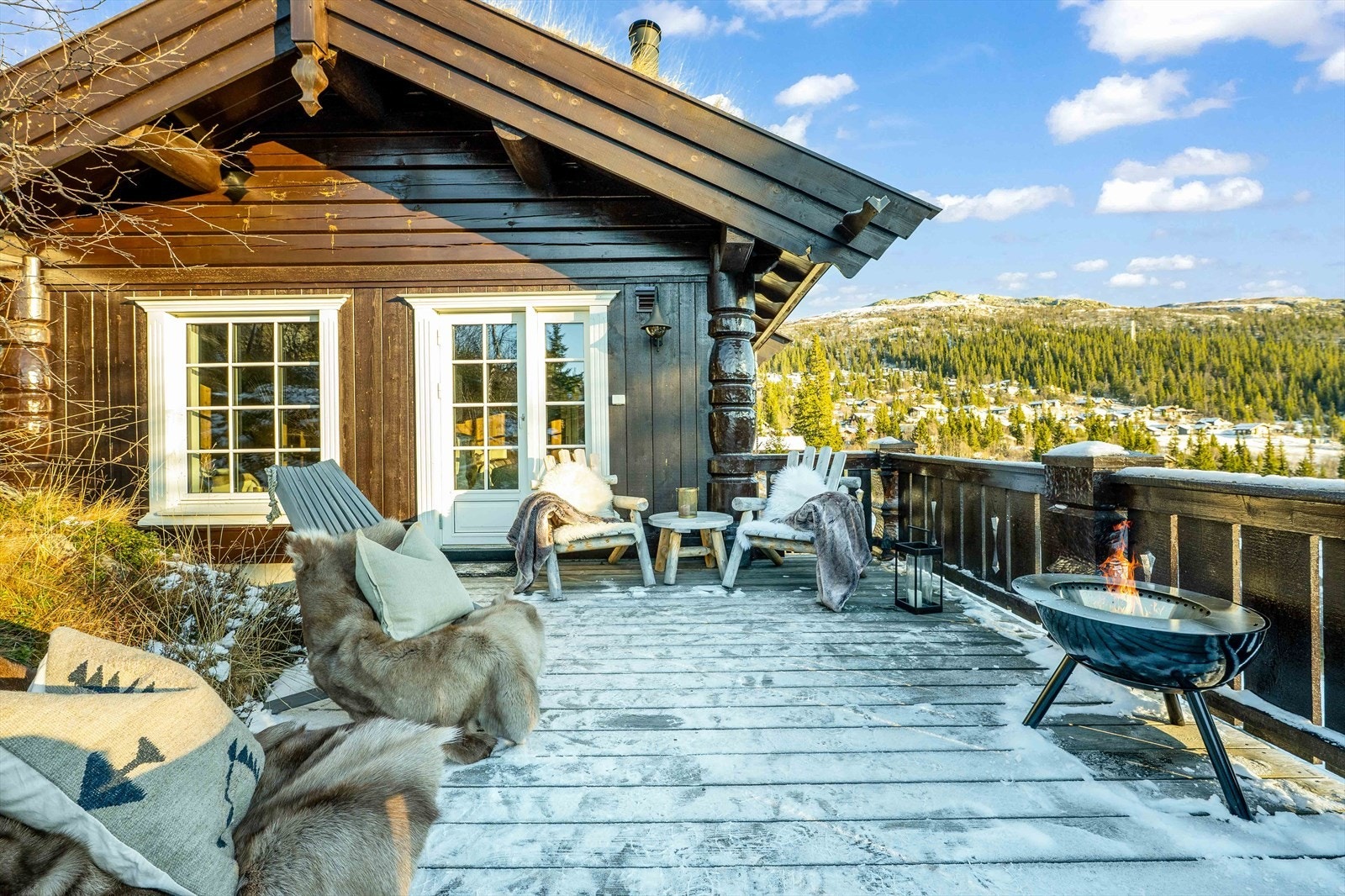 Her kan man enkelt kan innrede med flere sittegrupper. Galleribilde