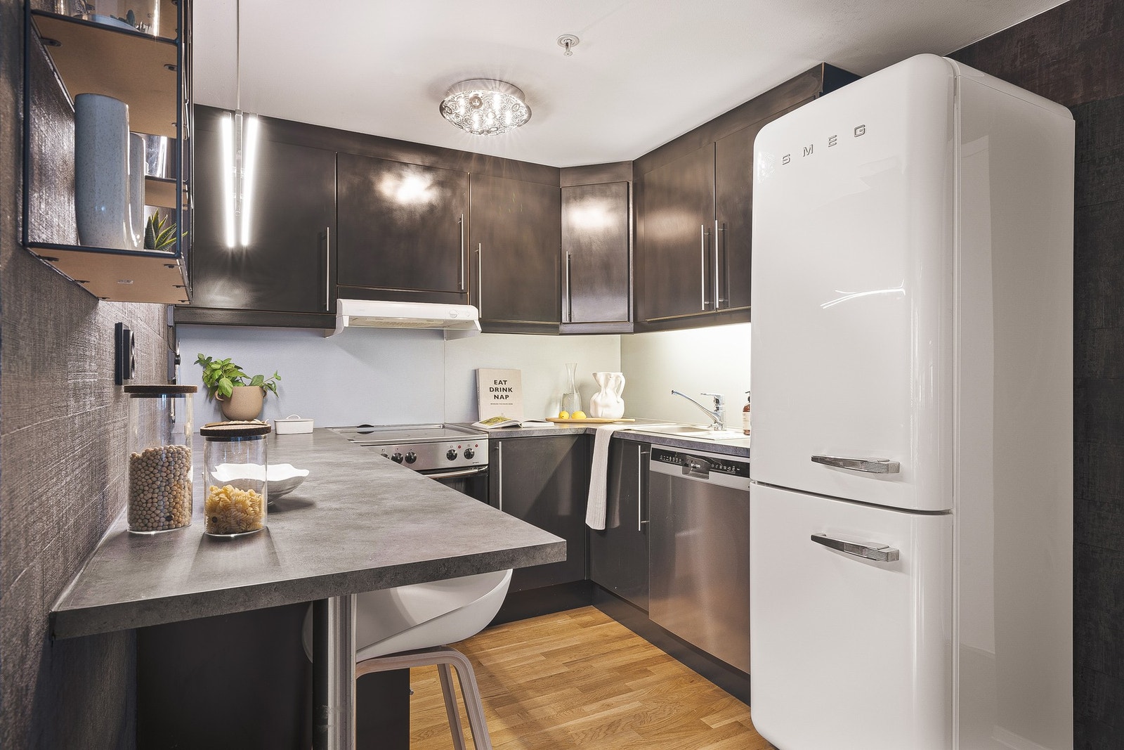 Hesteskoutformingen gir god utnyttelse med enkel tilgang til alt Galleribilde