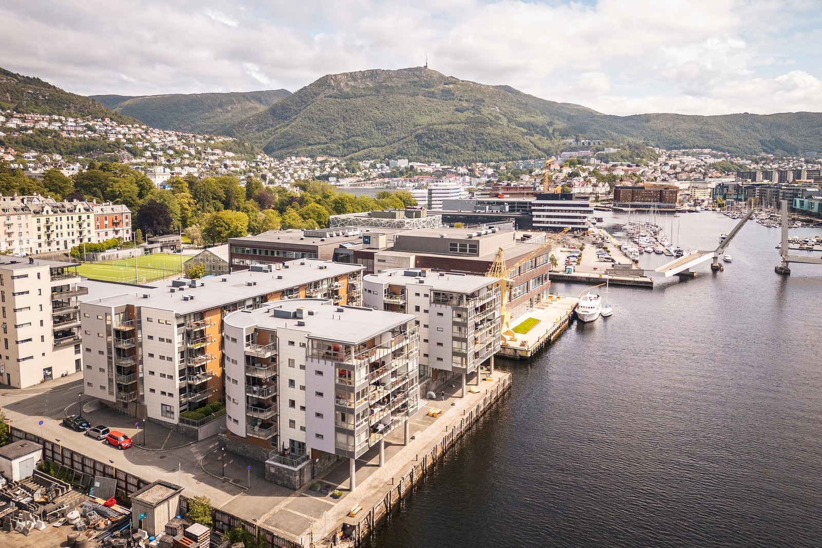 Kort oppsummert en sjelden anledning i et attraktivt borettslag på "riktig side av fjorden" Galleribilde