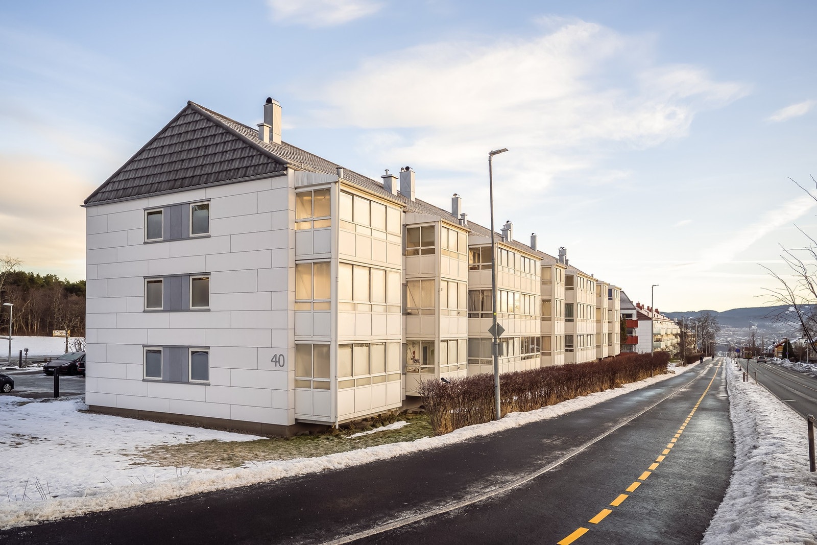 Byåsen butikksenter og Sverresborg senter ligger en kort spasertur unna leiligheten. Galleribilde