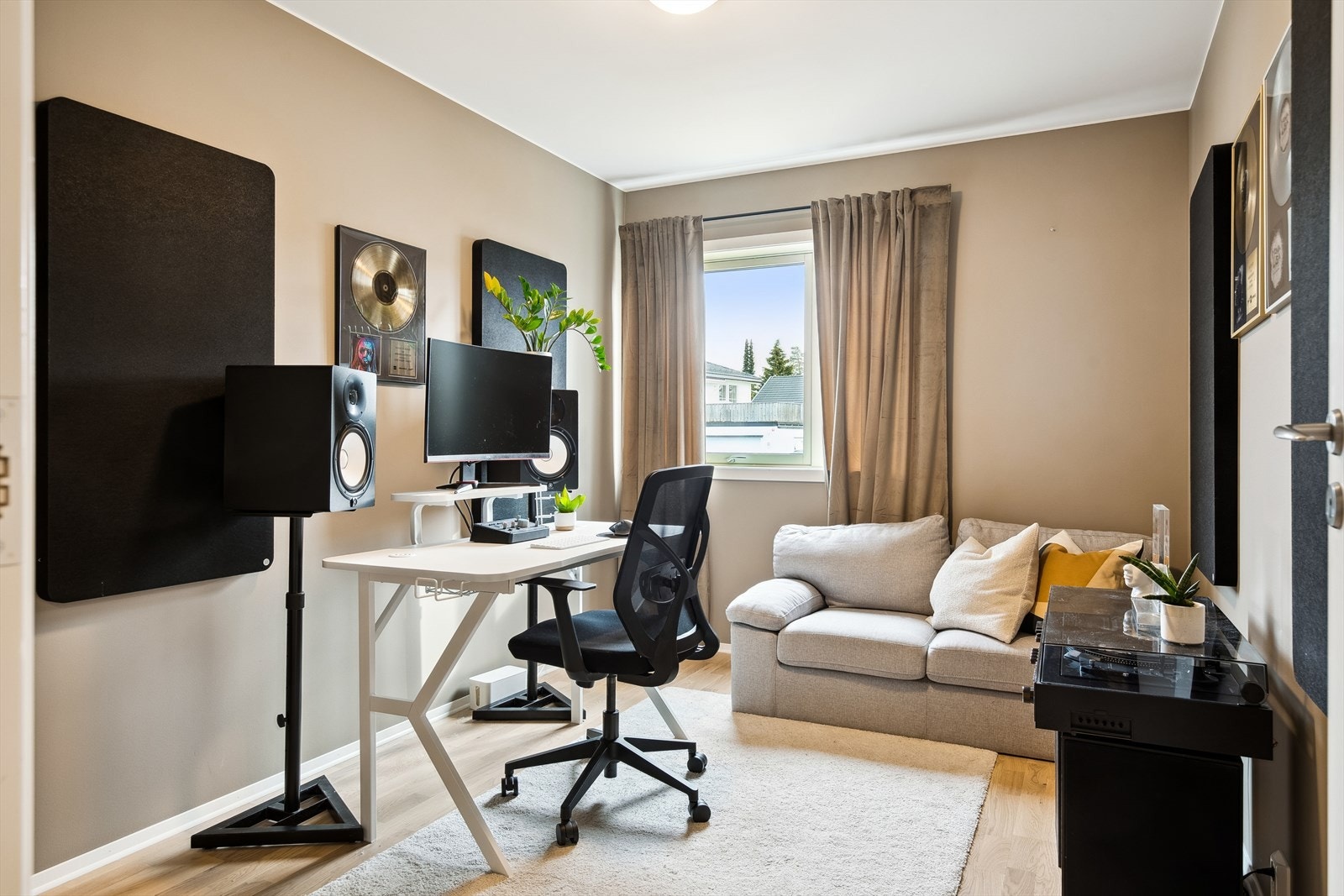 Soverom. Galleribilde