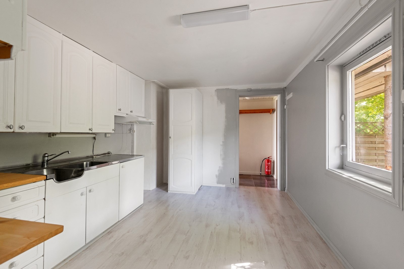 Kjøkken opprinnelig del - Praktisk med adkomst direkte fra gangen Galleribilde