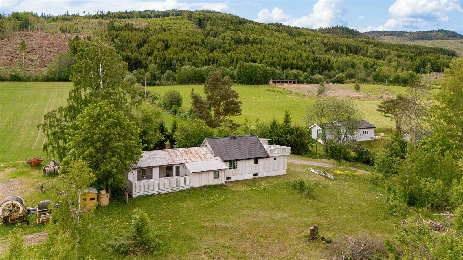 Opprinnelig registrert som enebolig i kommunen men fremstår en tomannsbolig Galleribilde