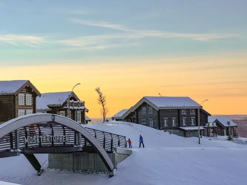 Mosetertoppen Skistadion ligger en kort skitur unna. Galleribilde