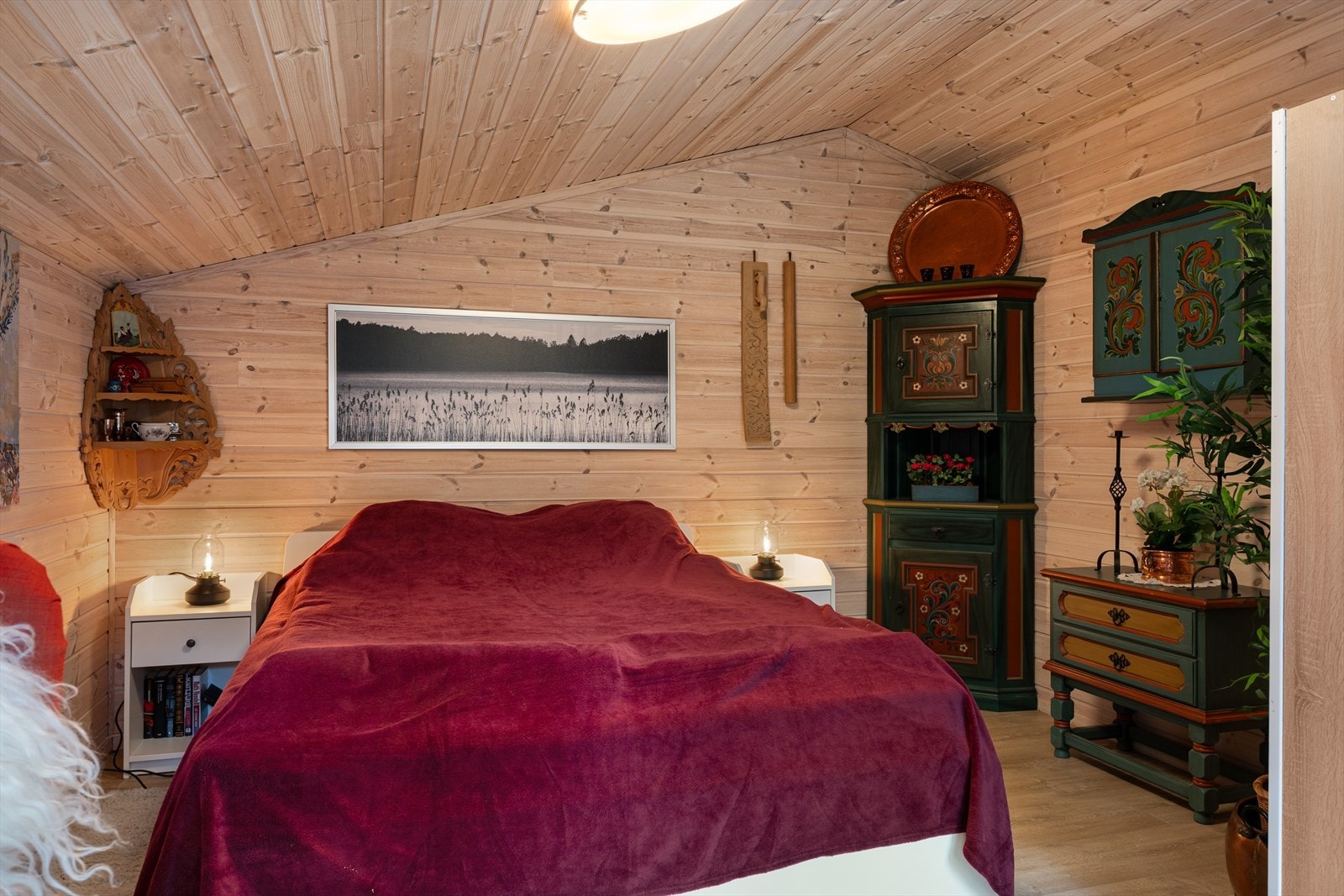 Annekset besår av to rom - det ene rommet er innredet med ekstra sengeplasser, og i det andre er det lagringsplass. Galleribilde