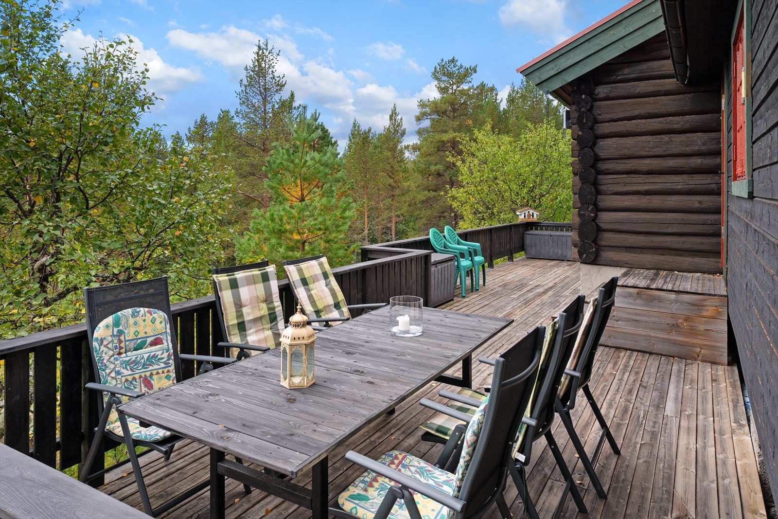 Terrassen ligger vendt mot sørvest. Galleribilde