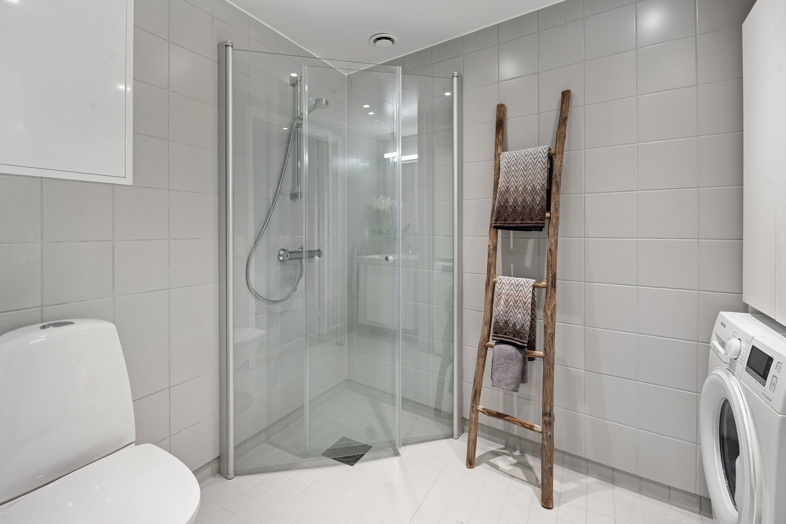 Tidløse overflater og innredning. Galleribilde