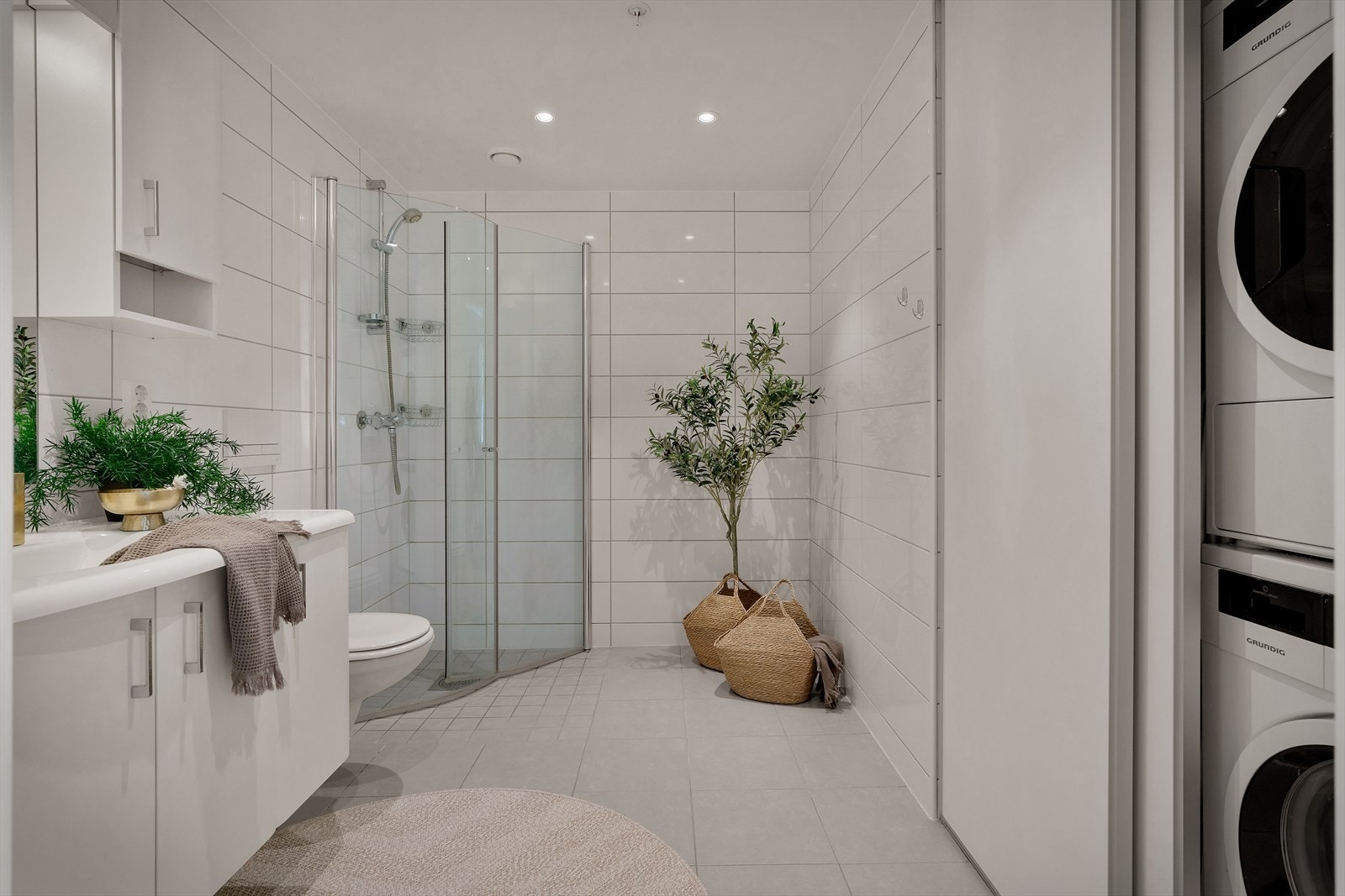 - Badet måler 6,4m² - Galleribilde