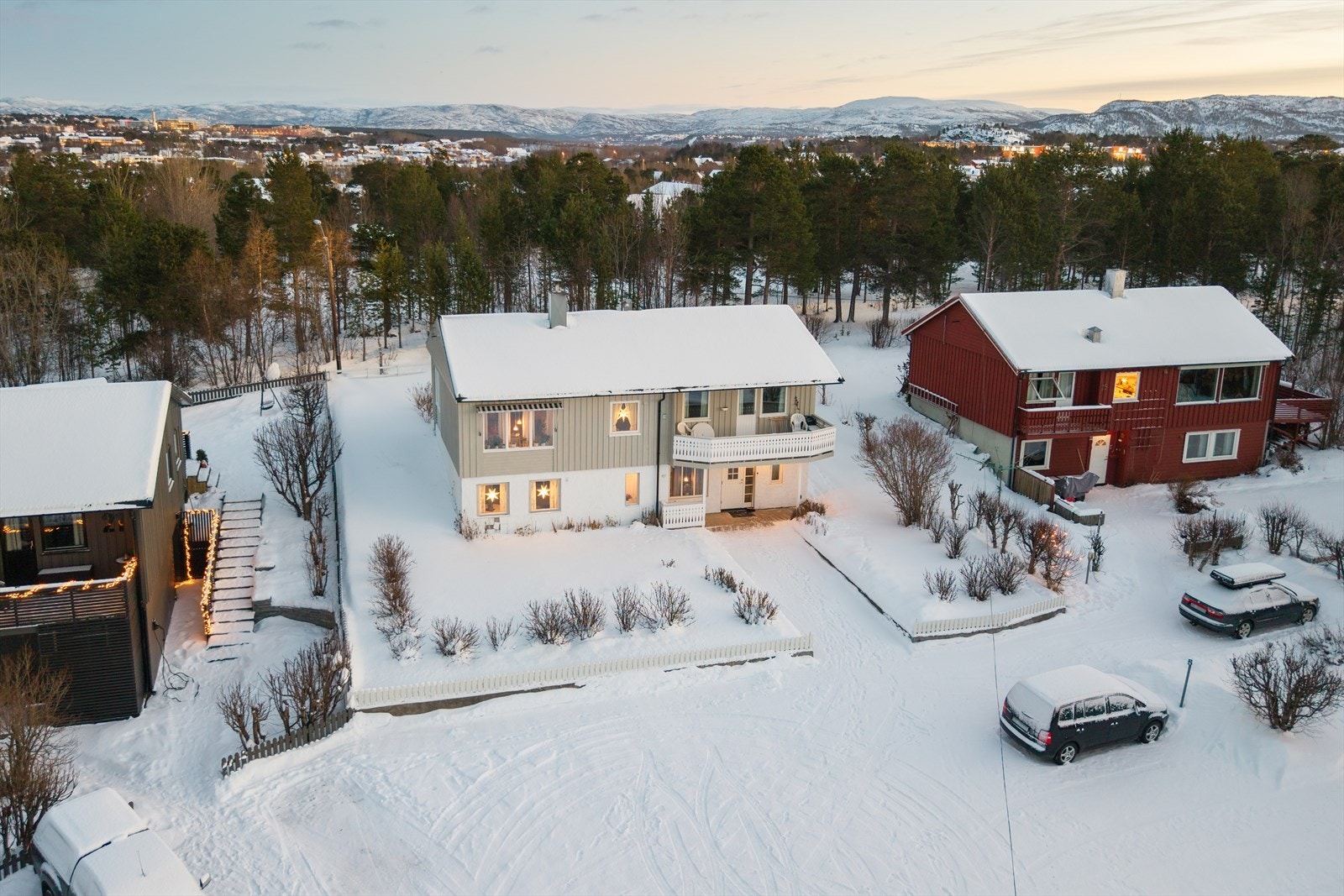 DNB Eiendom v/Johan Aslak Somby har gleden av å presentere Svaneveien 23! Galleribilde