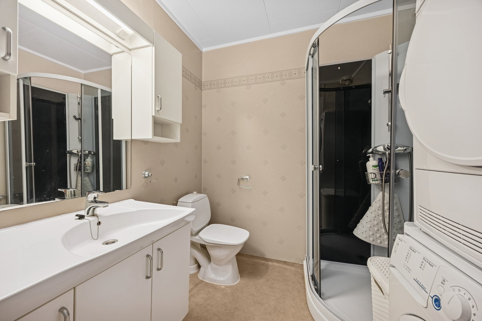 Baderom i leilighet Galleribilde