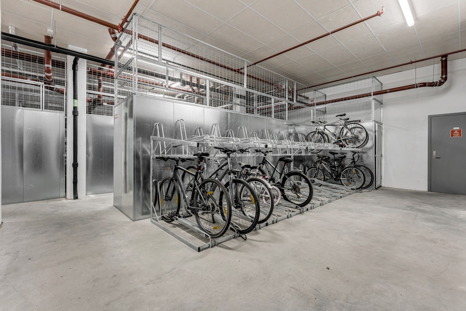 Som beboer har du også tilgang til felles fasiliteter som sykkelparkering, sykkelverksted og skiboks. Galleribilde