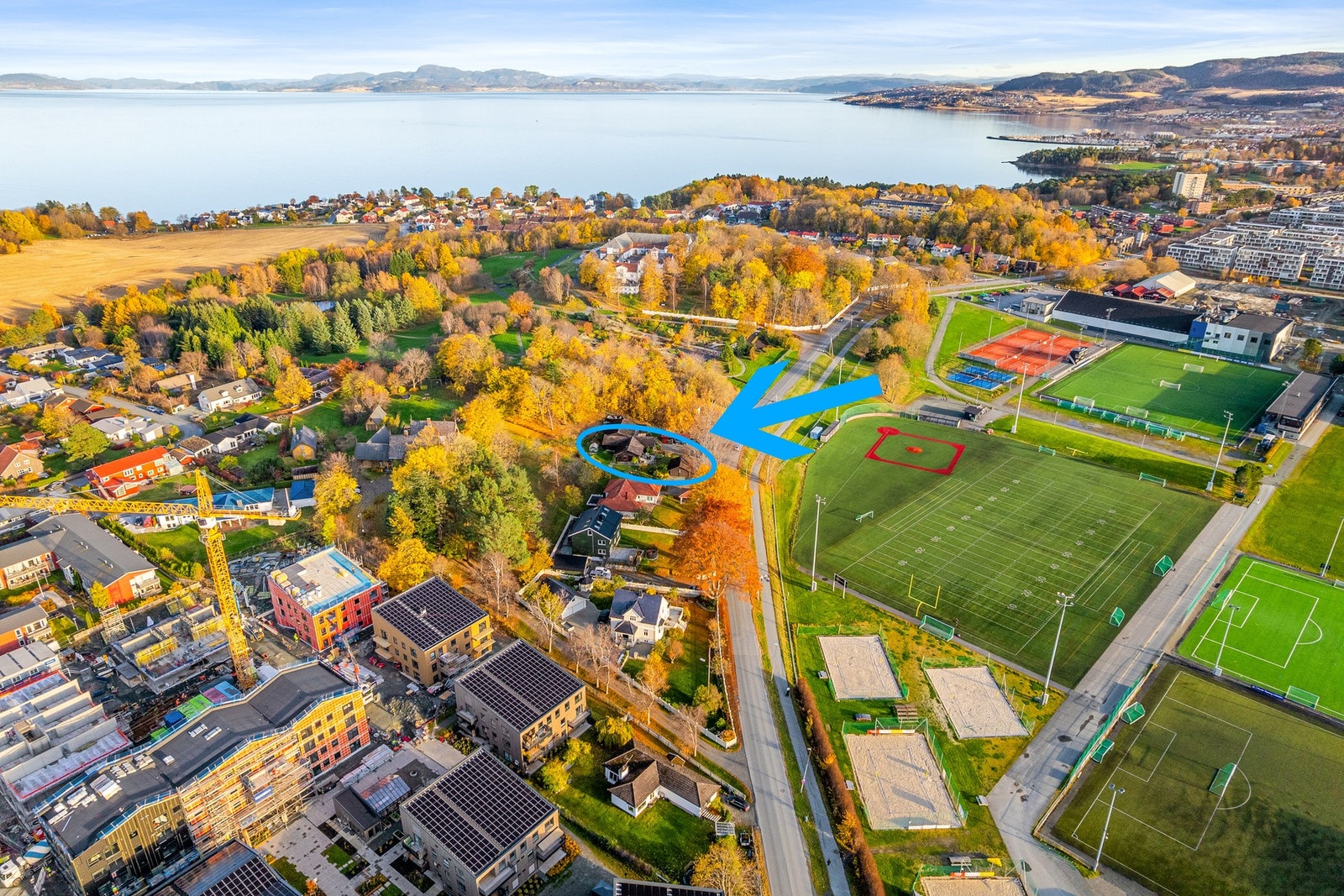 EiendomsMegler 1 v/ Mads Larsen har gleden av å presentere Lade Alle 54 A! Foto: Nonstad Foto, Pholio. Galleribilde