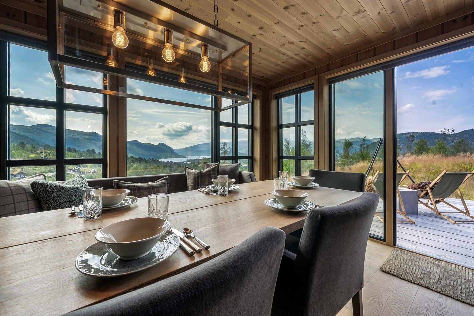 - Velkommen til Flatastøyltoppen 51 - Galleribilde