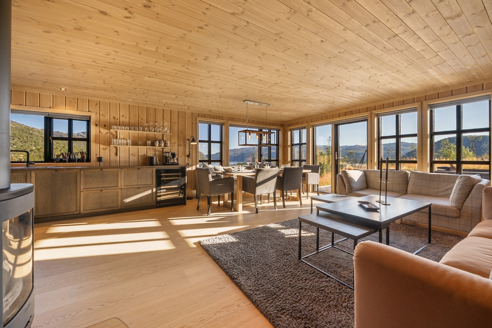 - Velkommen til Flatastøyltoppen 51 - Galleribilde