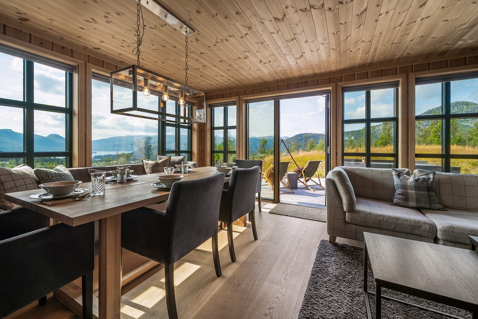 - Velkommen til Flatastøyltoppen 51 - Galleribilde