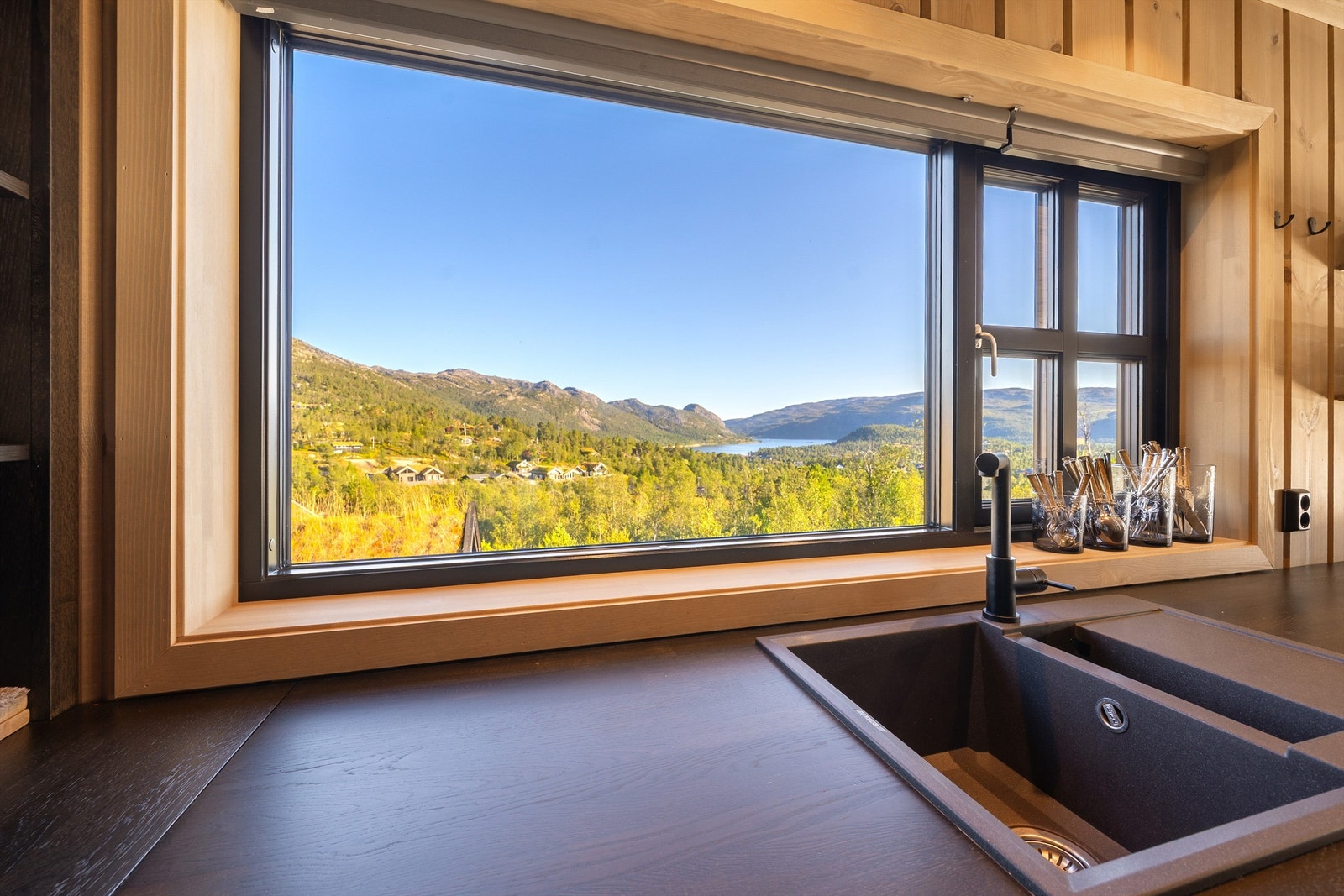 - Velkommen til Flatastøyltoppen 51 - Galleribilde