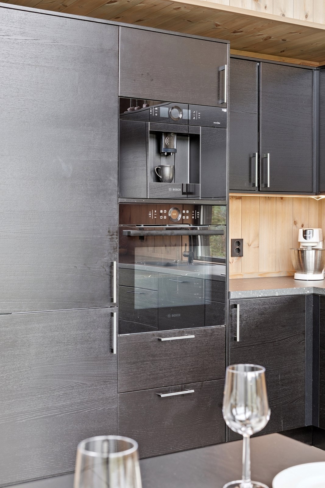 Kjøkken og utsnitt Galleribilde