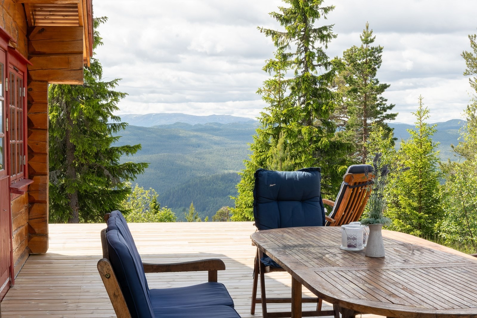 sh19491_flugonfjellvegen-56-sommer_foto_stein-hofve-dxp.jpg Galleribilde