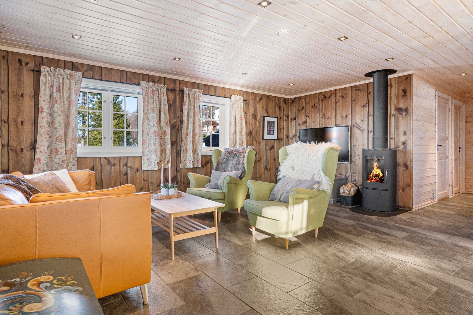 Varme i gulv i stue/kjøkken Galleribilde