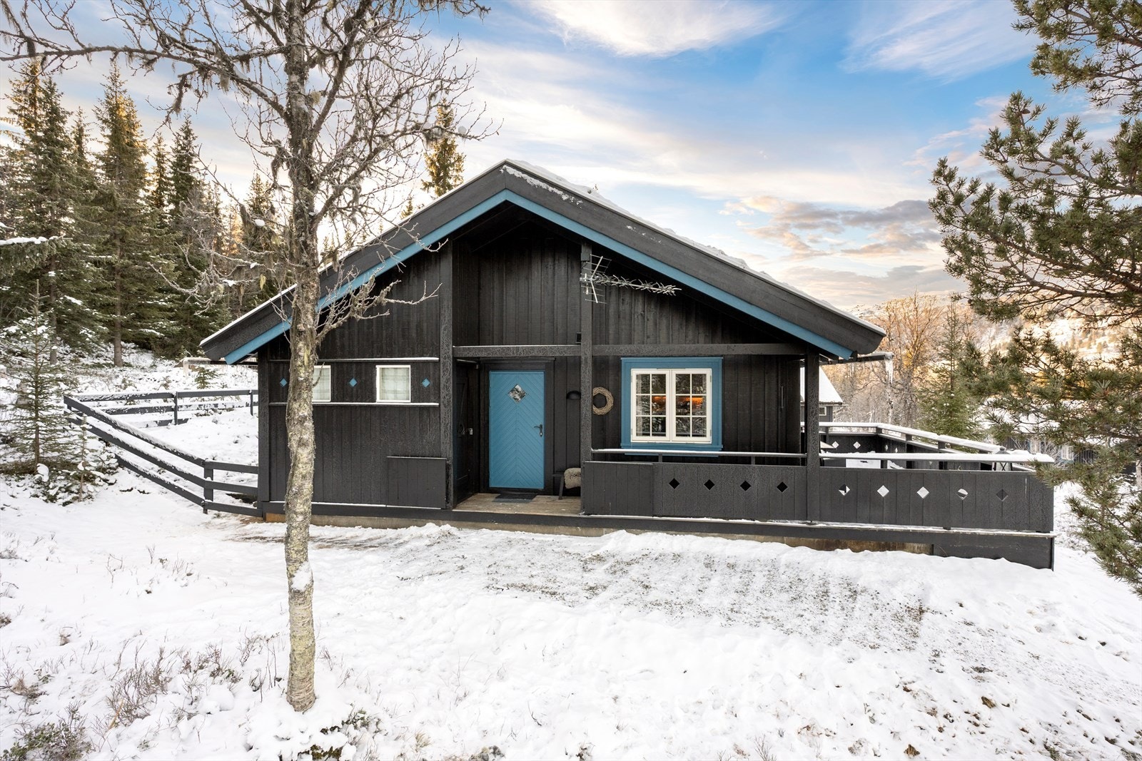 Eiendomsmegler 1 v/Unni Rolstad presenterer Blåbærvegen 91! Foto: Ivar Flagestad. Galleribilde