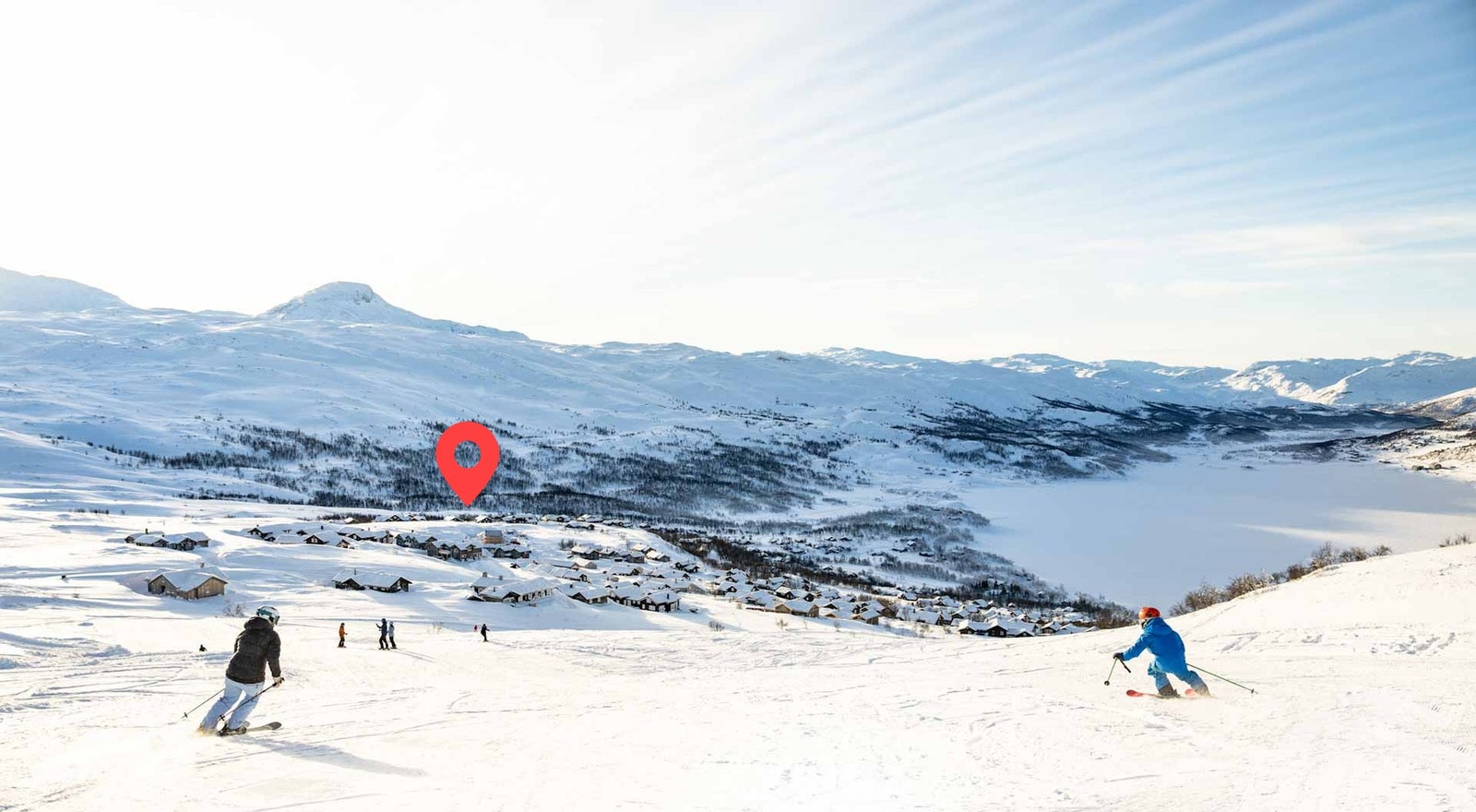 Fra alpinsenteret kan du skli inn til hyttedøra om du ønsker. Pila er plassert ca i tomteområdet. Galleribilde