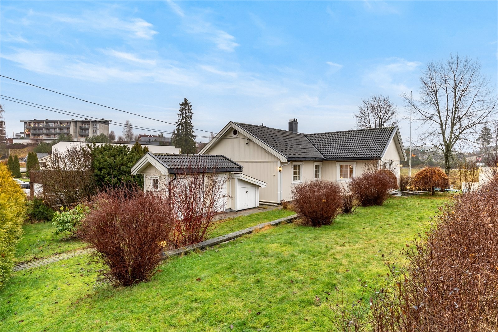 Stian Aaberg v/ DNB Eiendom har gleden av å presentere Gjeversrudveien 15C! Galleribilde