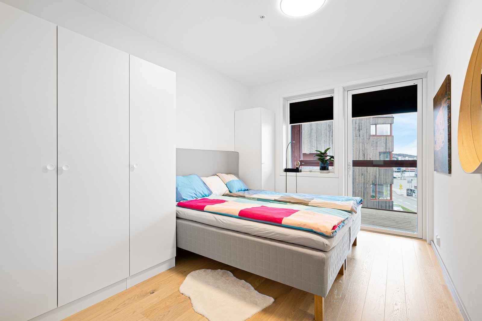 Hovedsoverom med dobbeltseng og utgang balkong Galleribilde