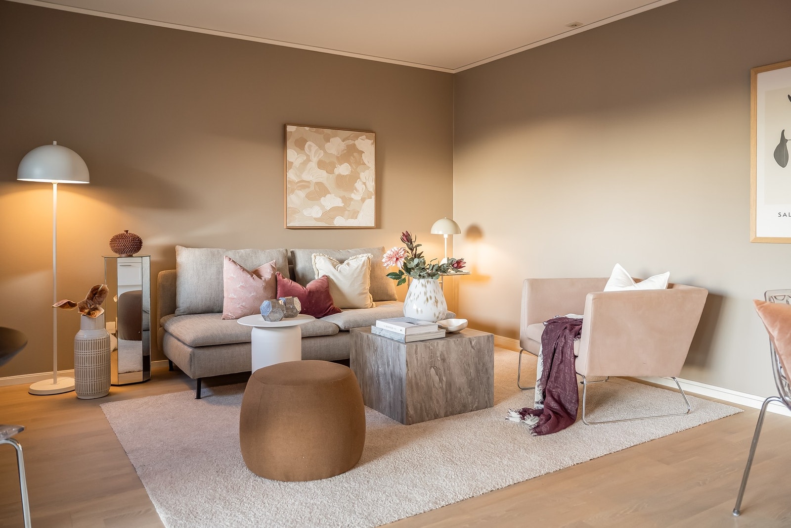 Det er balansert ventilasjon i leiligheten. Tilhørende aggregat er plassert i bod. Siste service i 2020. Galleribilde