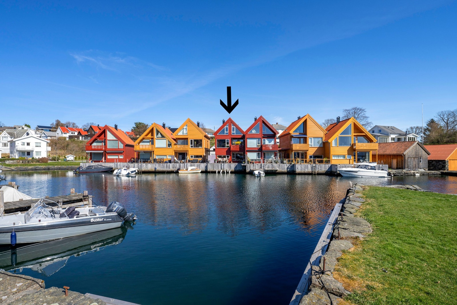 Utmerket plassering helt i sjøkanten! Galleribilde