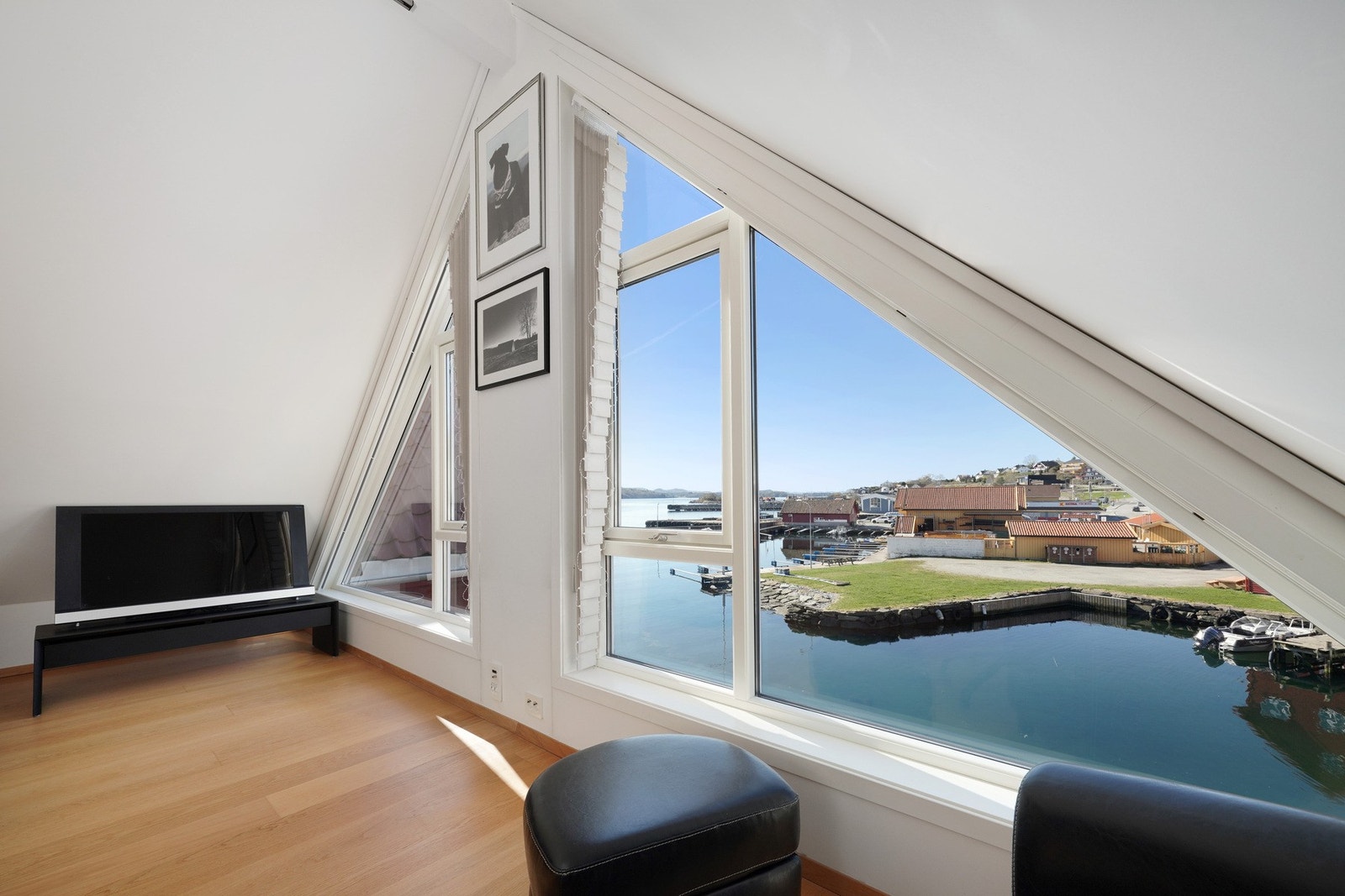 Her kan du våkne til vakker fjordutsikt Galleribilde