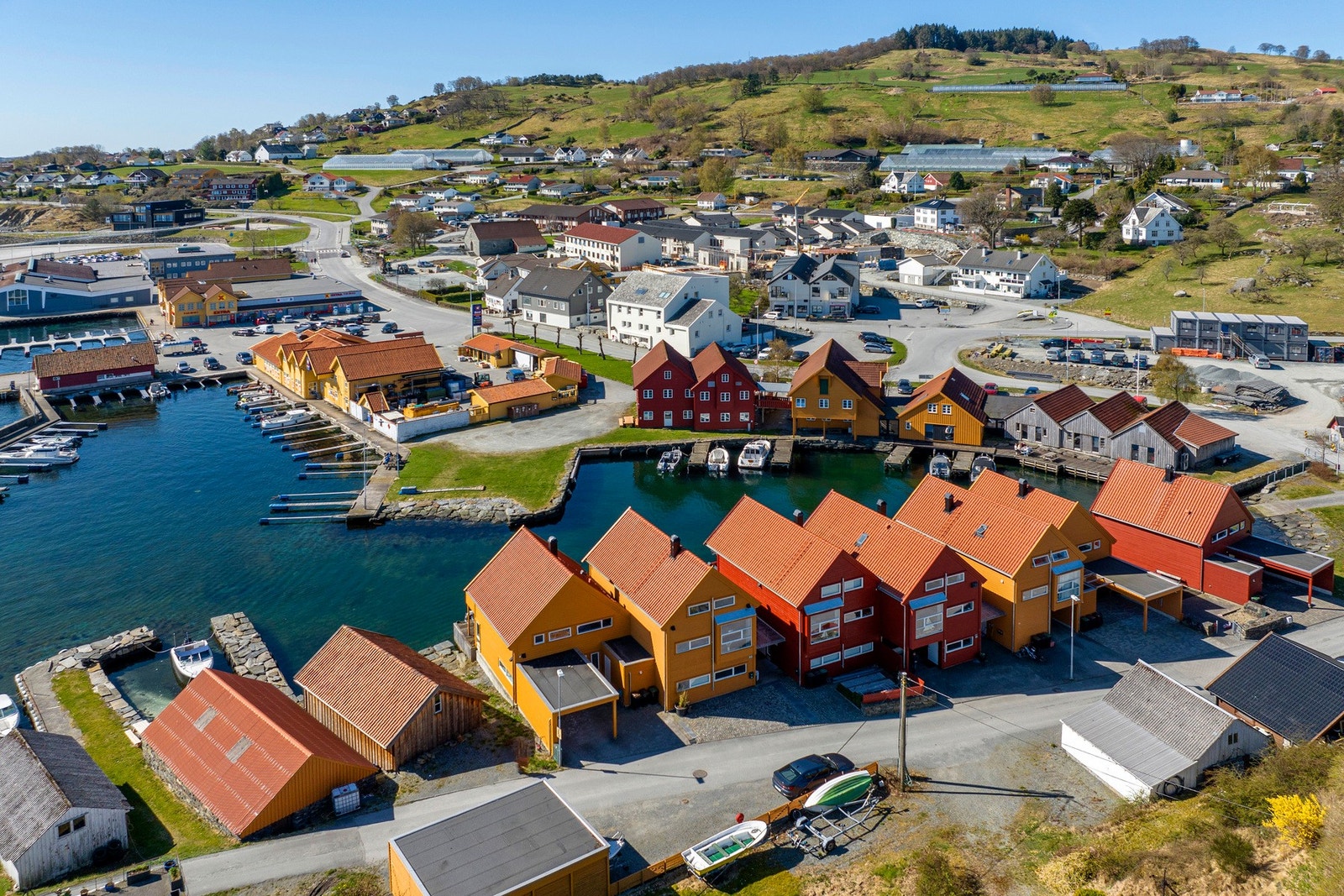 Vakre Finnøy Brygge! Galleribilde