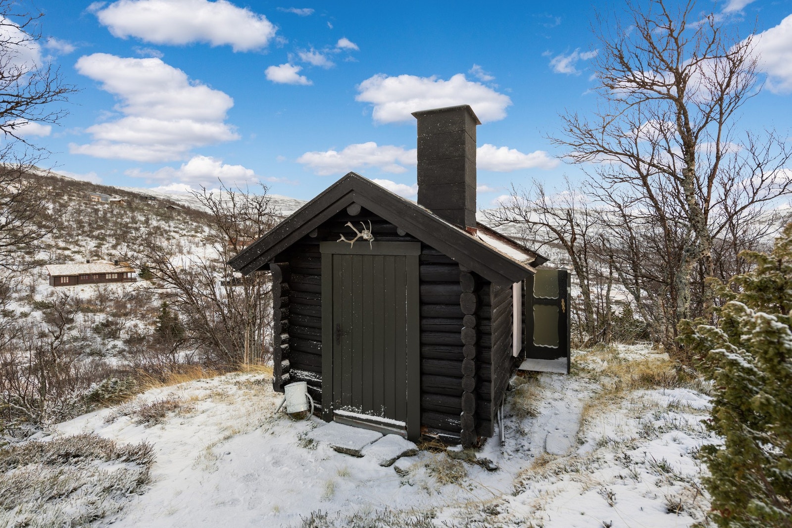 Uthus på ca.5 kvm. Galleribilde