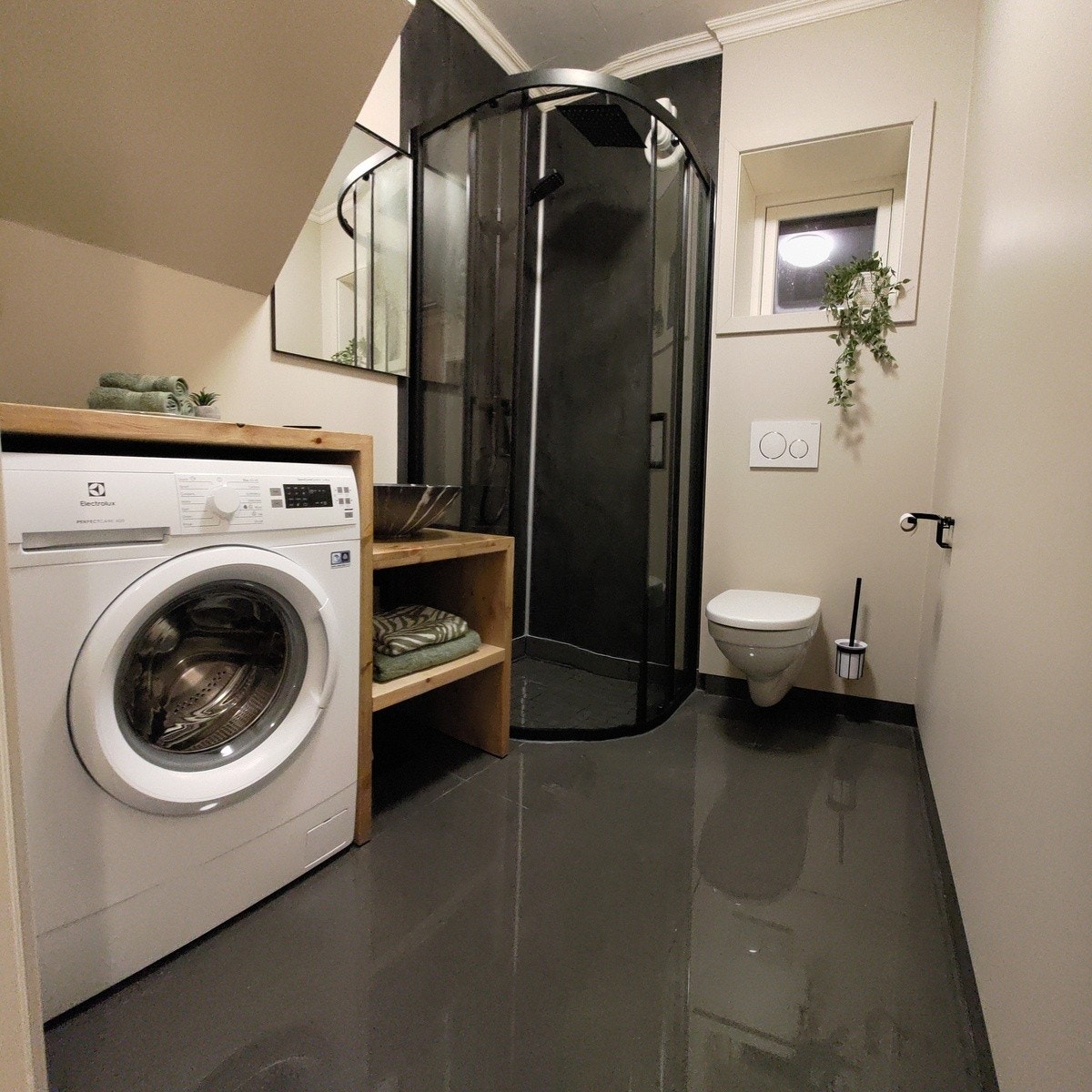 Bad i 2.etasje Galleribilde