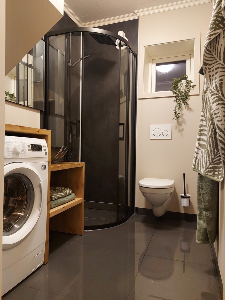 Bad i 2. etasje Galleribilde