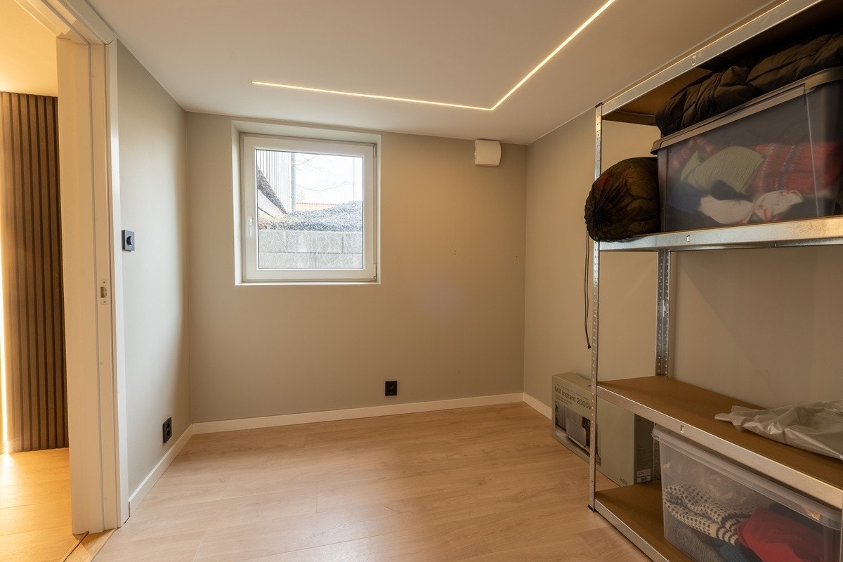 Praktisk bod til oppbevaring Galleribilde