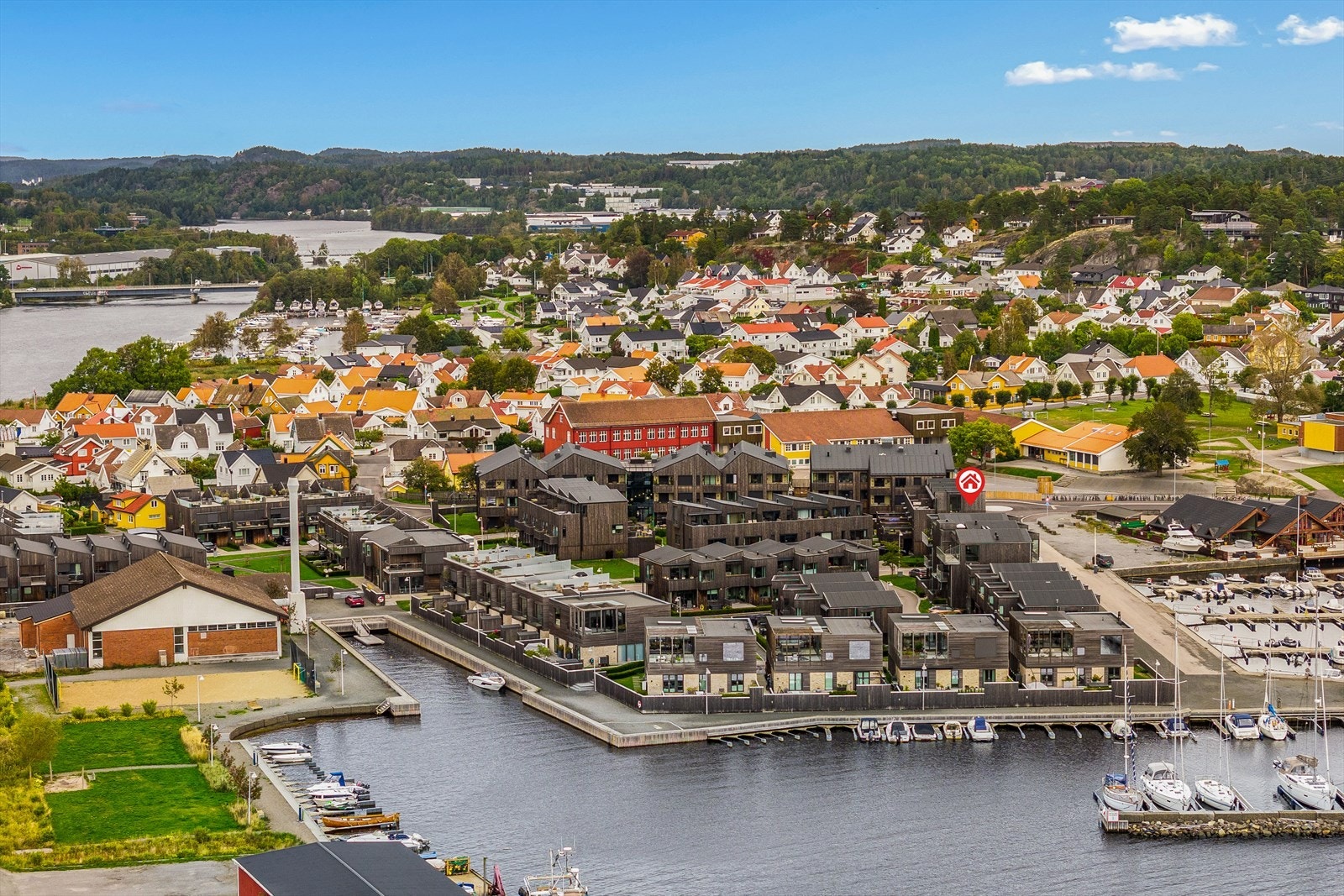 Moderne leilighetsbygg fra 2017 med høy standard. Galleribilde