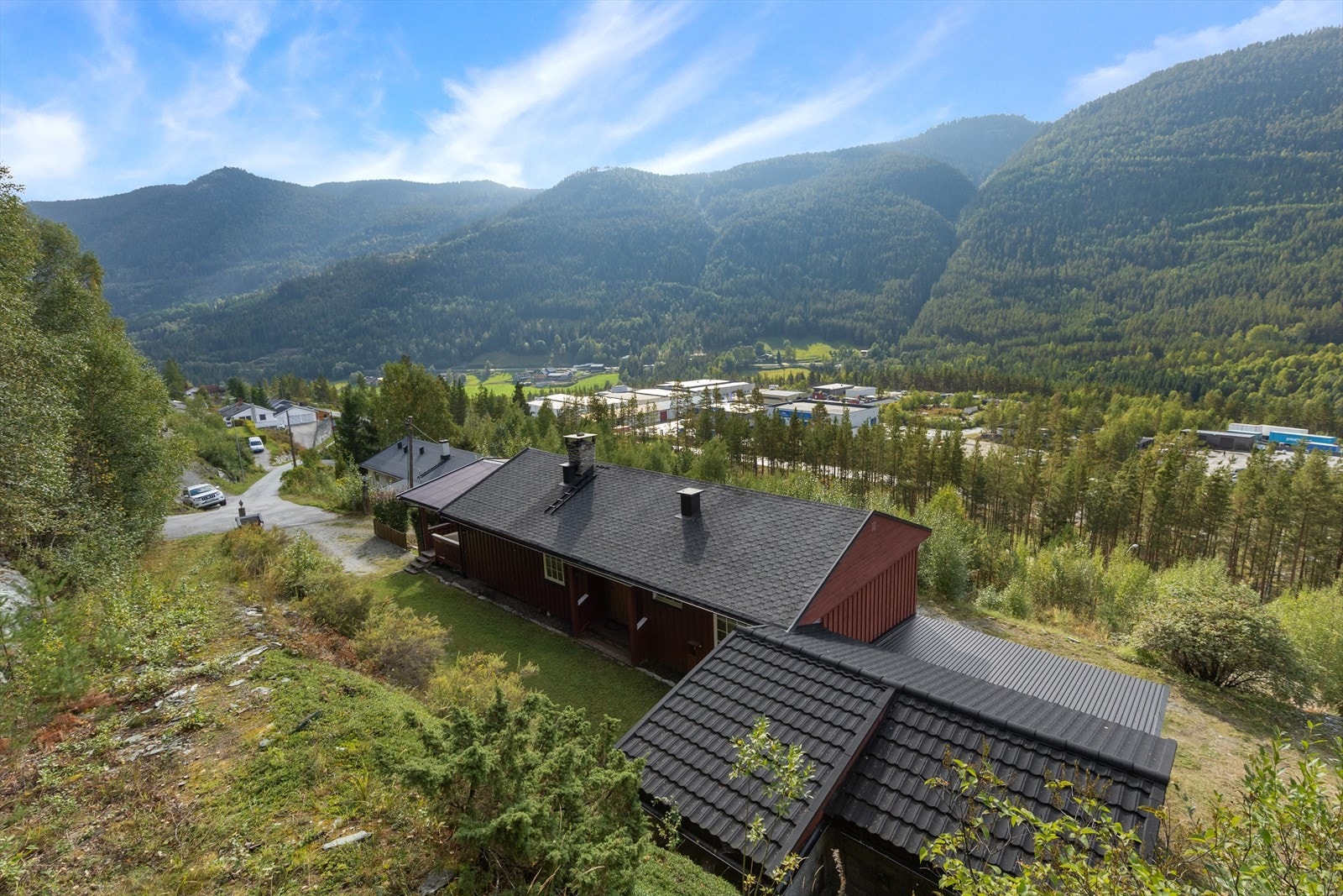 Boligen ligger på en skjermet endetomt. Galleribilde