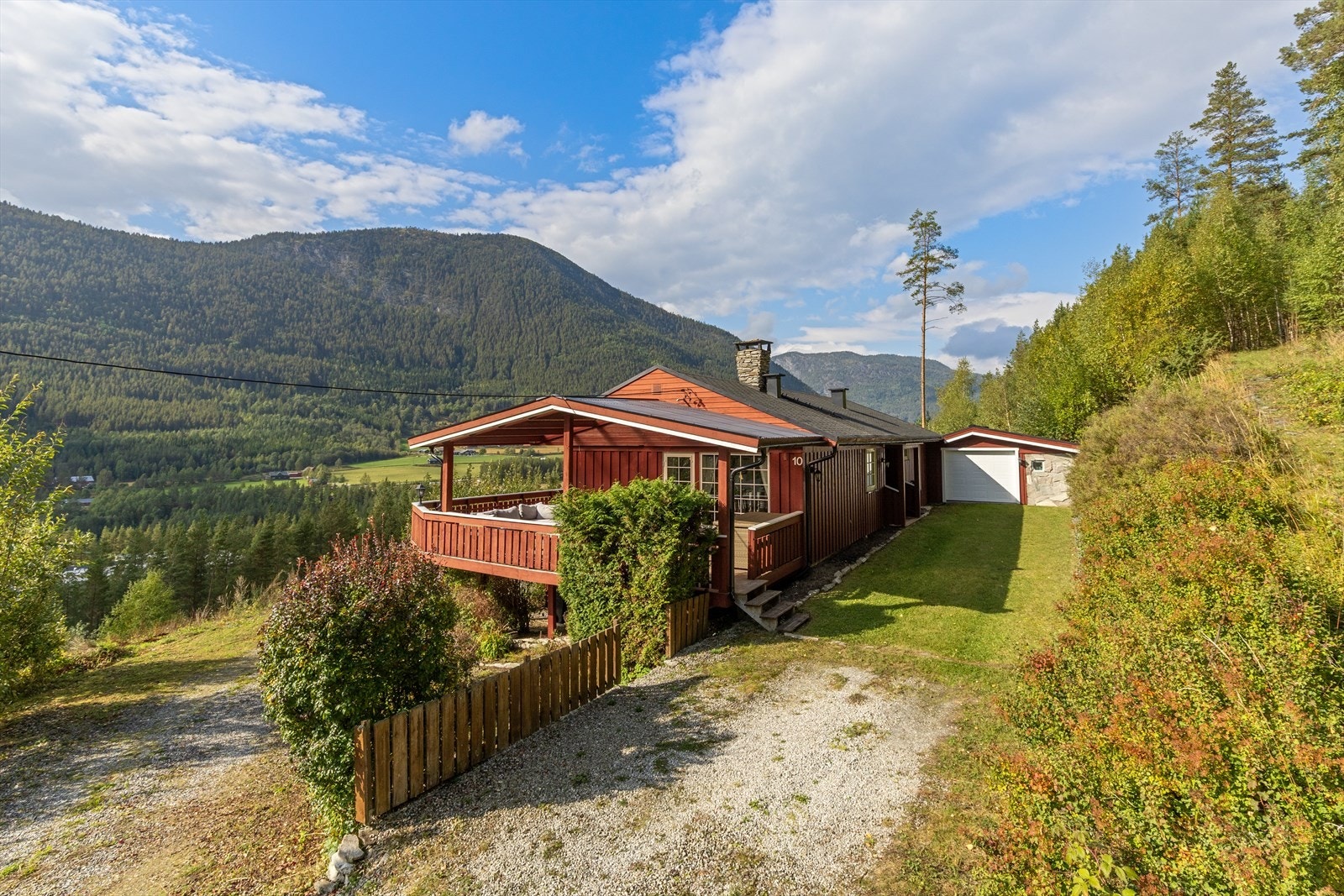 Velkommen til Tømmerholet 10! Foto: Anne M. Steine. Galleribilde